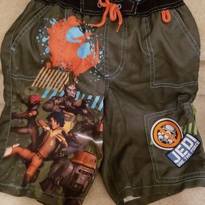 NWOT Boy's Disney Star wars swim trunks size 5/6